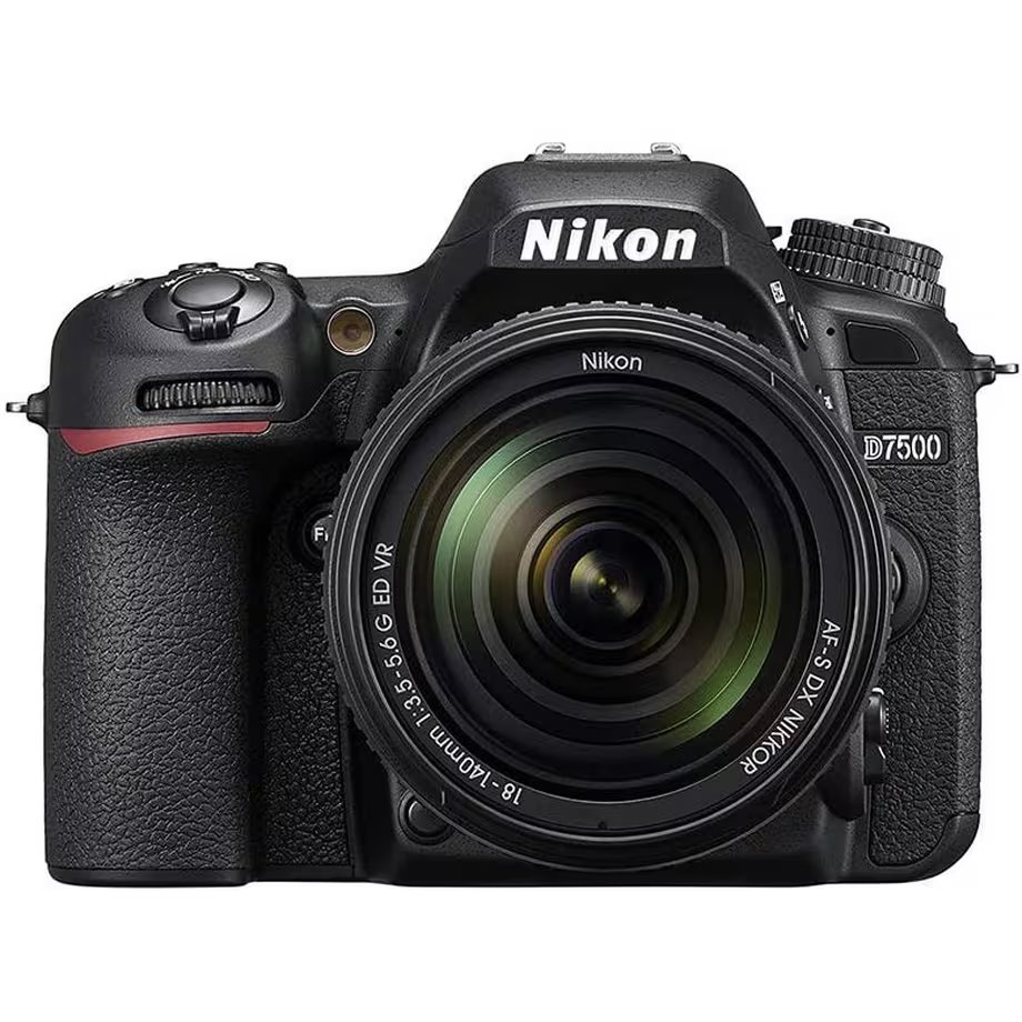 Nikon D7500 + 18-140mm